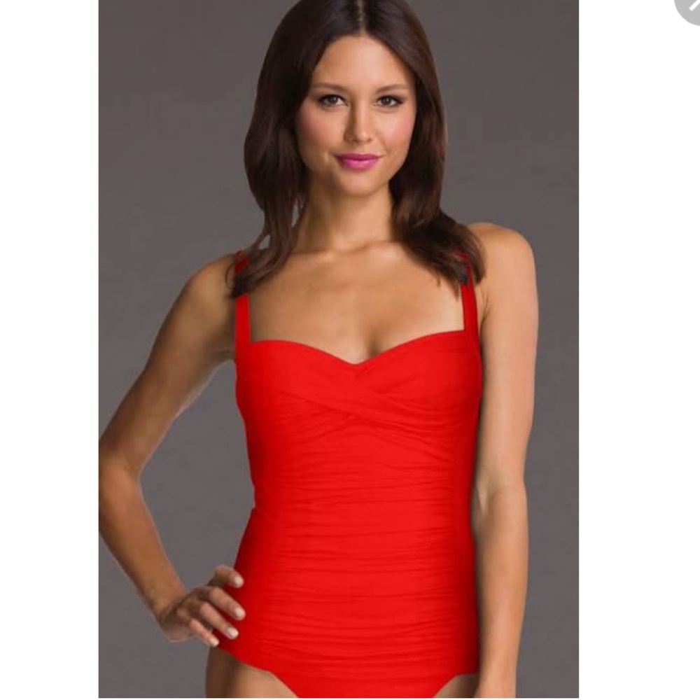 La Blanca Coral Twist Front Sweetheart Onepiece 20